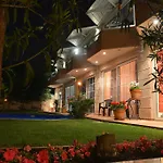 Aloha With Pool Apartamento