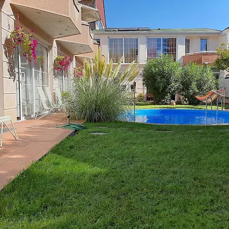 Aloha Apartments With Pool Skopje