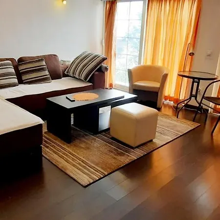 Aloha With Pool Apartment Skopje