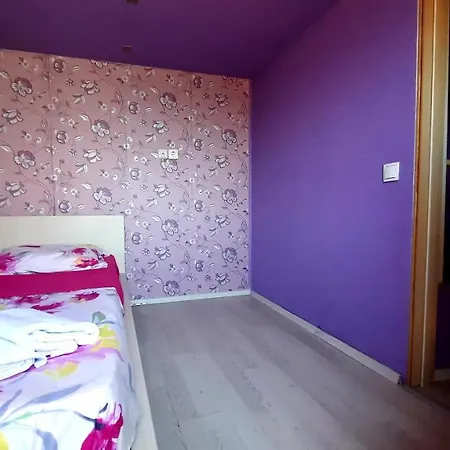 Aloha Apartments With Pool Skopje