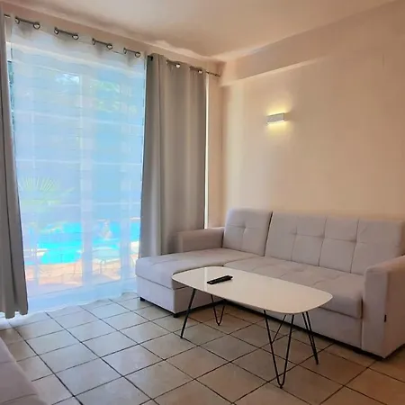 Aloha Luxury Apartment *