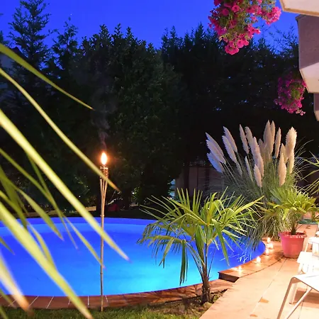 Aloha With Pool * Skopje
