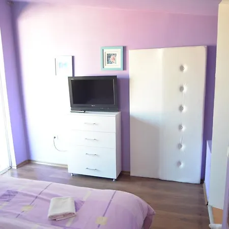 Aloha Luxury * Skopje