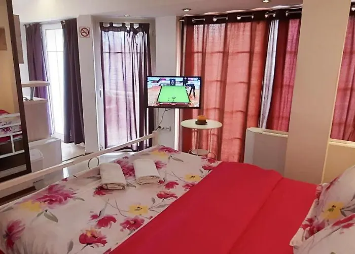 Aloha With Pool * Skopje