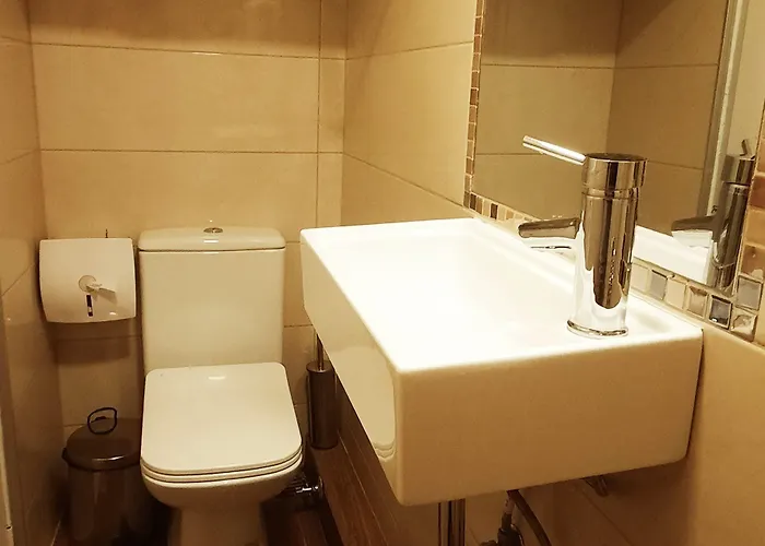 Aloha With Pool Apartamento Escópia