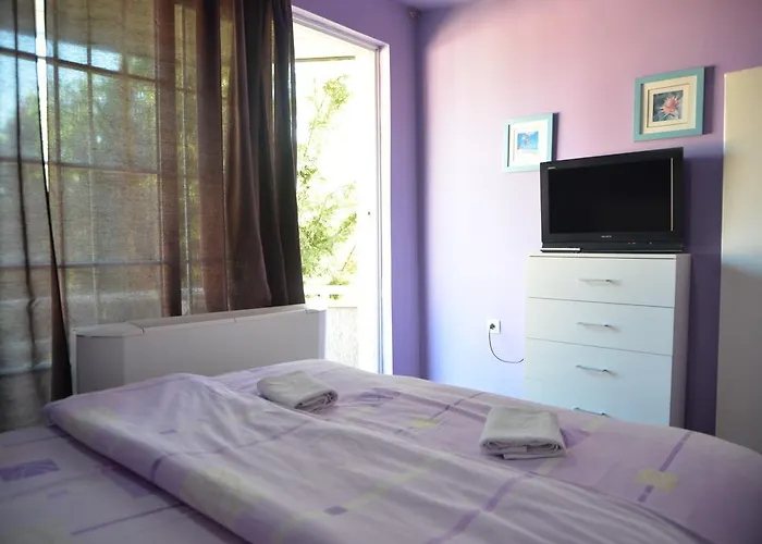 Aloha With Pool Apartament *