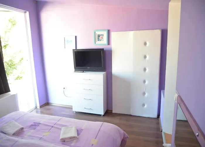 Aloha With Pool * Escópia