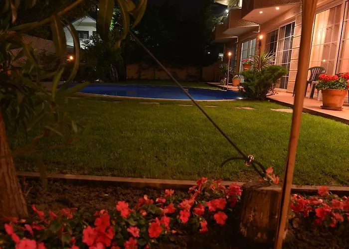 Apartamento Aloha With Pool Escópia